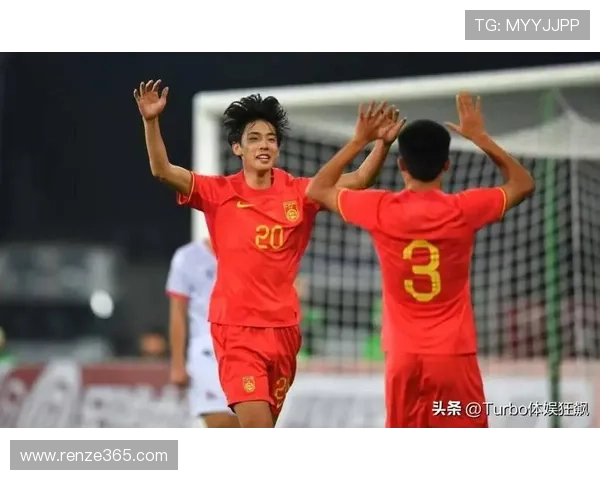 韩国队荣获熊猫杯冠军中国队获得亚军奖盘展现拼搏精神